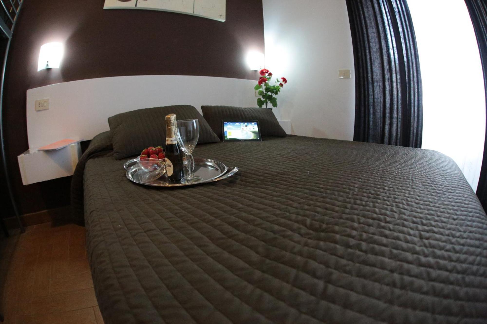 Residence Morena Rome Bagian luar foto